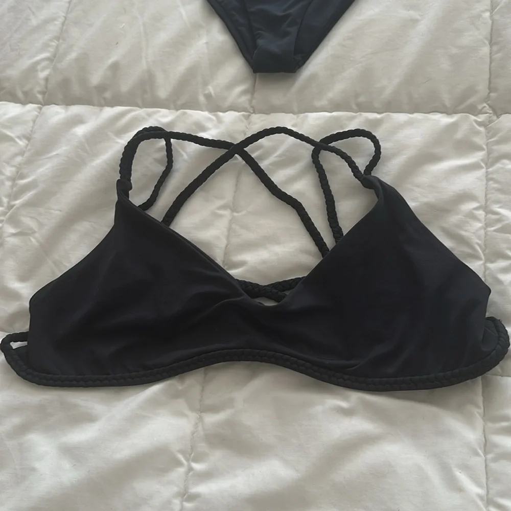 Sale — Frankie’s Bikinis Kaia Top and Bottom, S